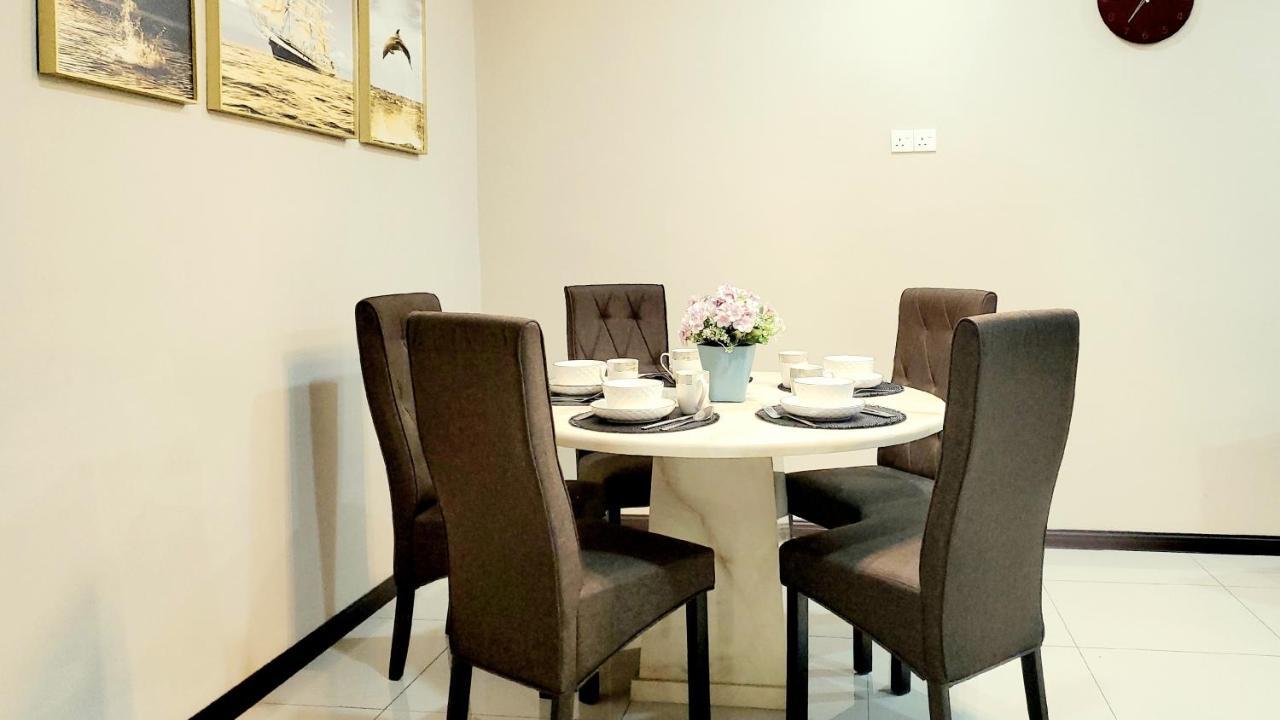 Waterpark Manhattan 3br 8pax Vacation By Empire