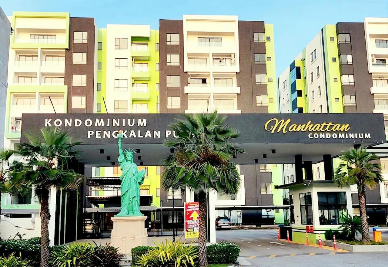 Waterpark Manhattan 3br 8pax Vacation By Empire Pangsapuri *